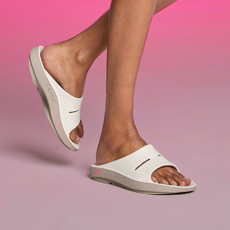 OOFOS Women's Limited Edition 2025 OOahh FUSED - Project Pink