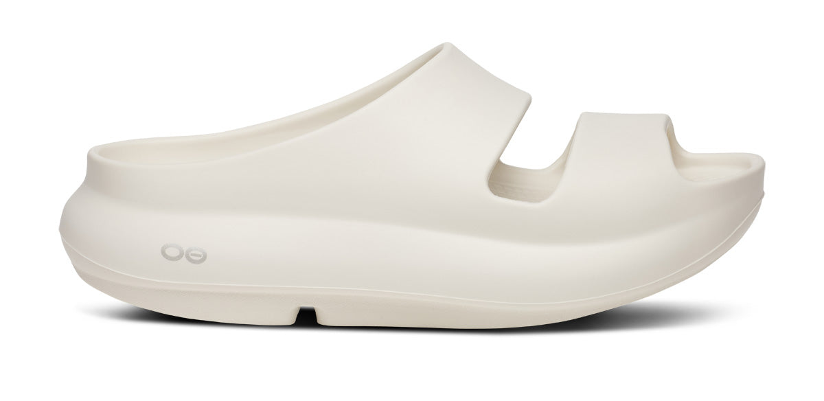 OOFOS Women's OOyea Slide - Chalk