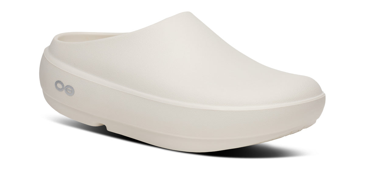 OOFOS Men's OOcloog PLUS - Chalk