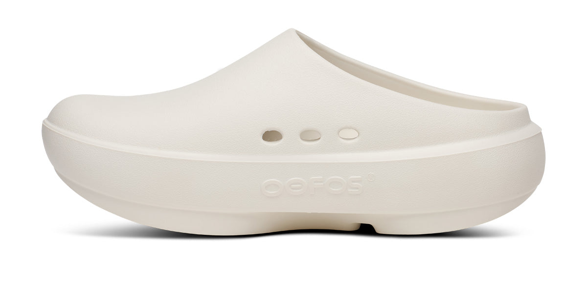 OOFOS Men's OOcloog PLUS - Chalk