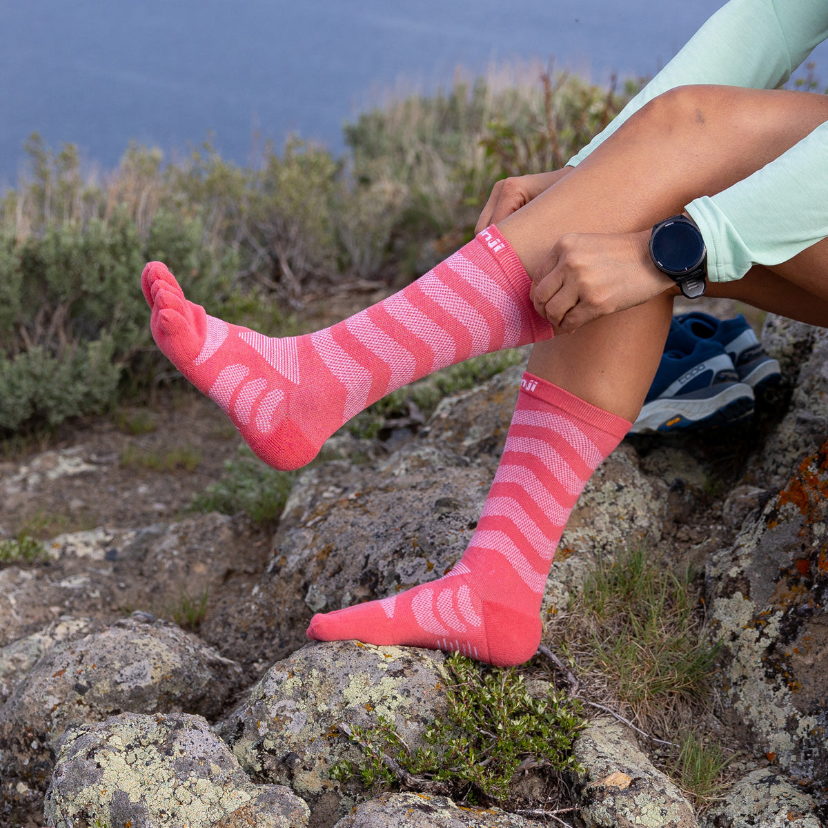 Injinji Womens Specific Ultra Run Crew Running Socks
