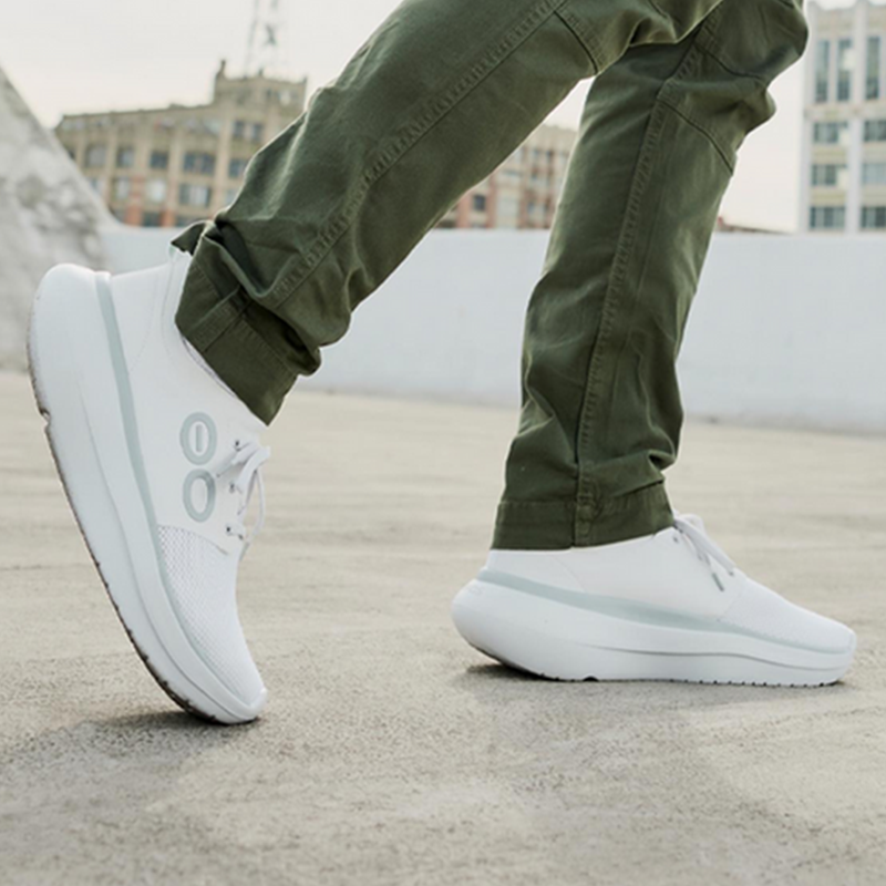 OOFOS Men's OOmy Stride Shoe - White/Black