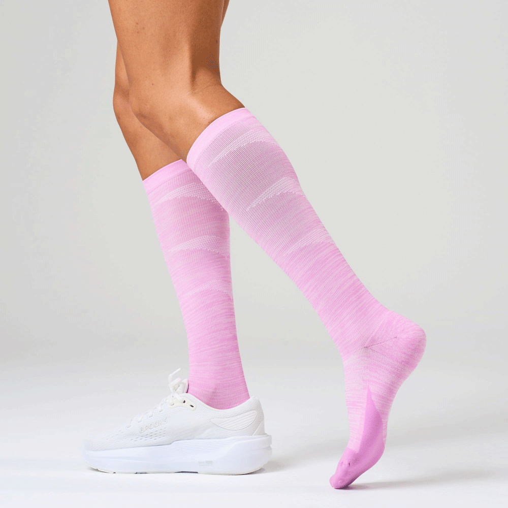 Feetures Graduated Compression Light Cushion Knee High Socks