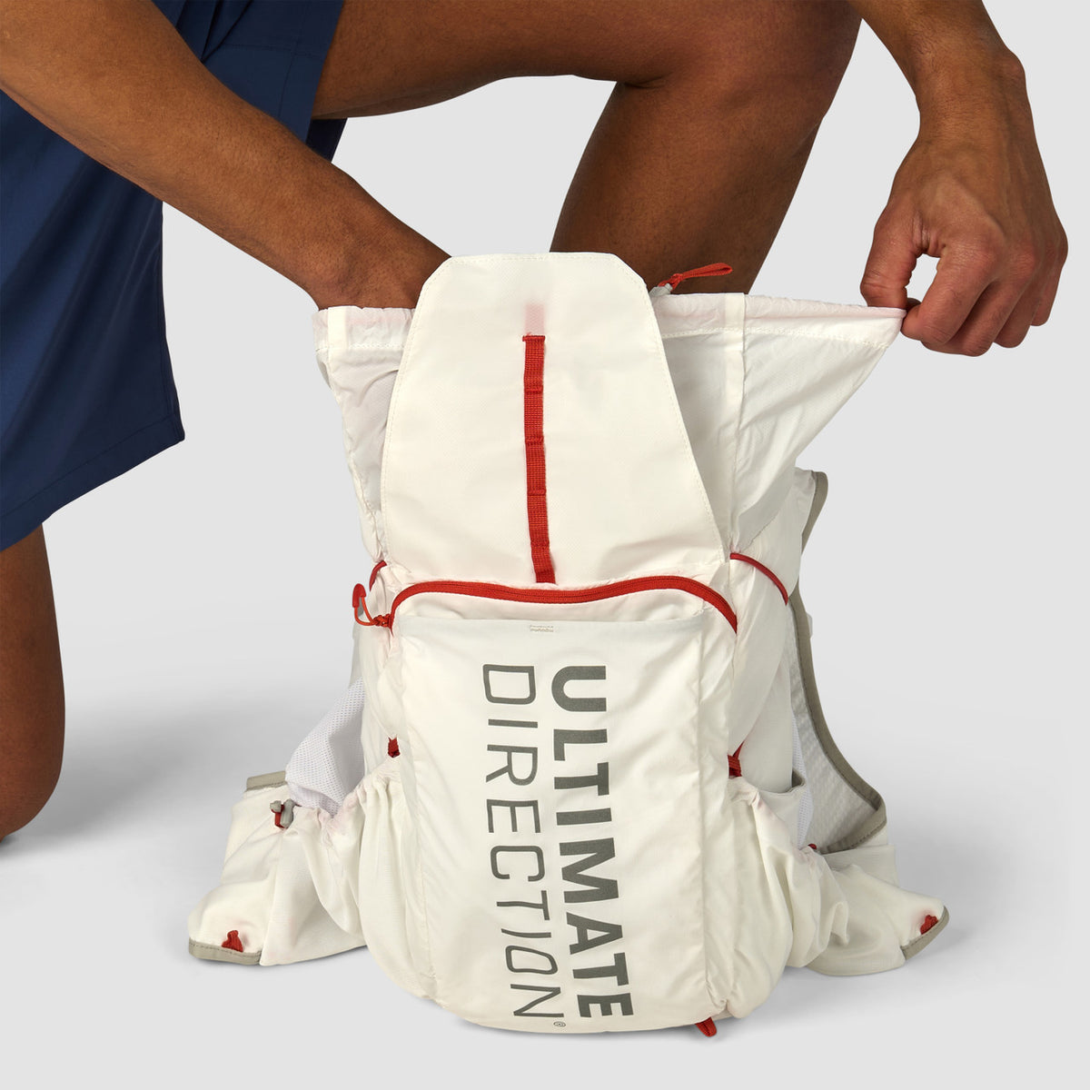 Ultimate Direction Adventure Vest 17L