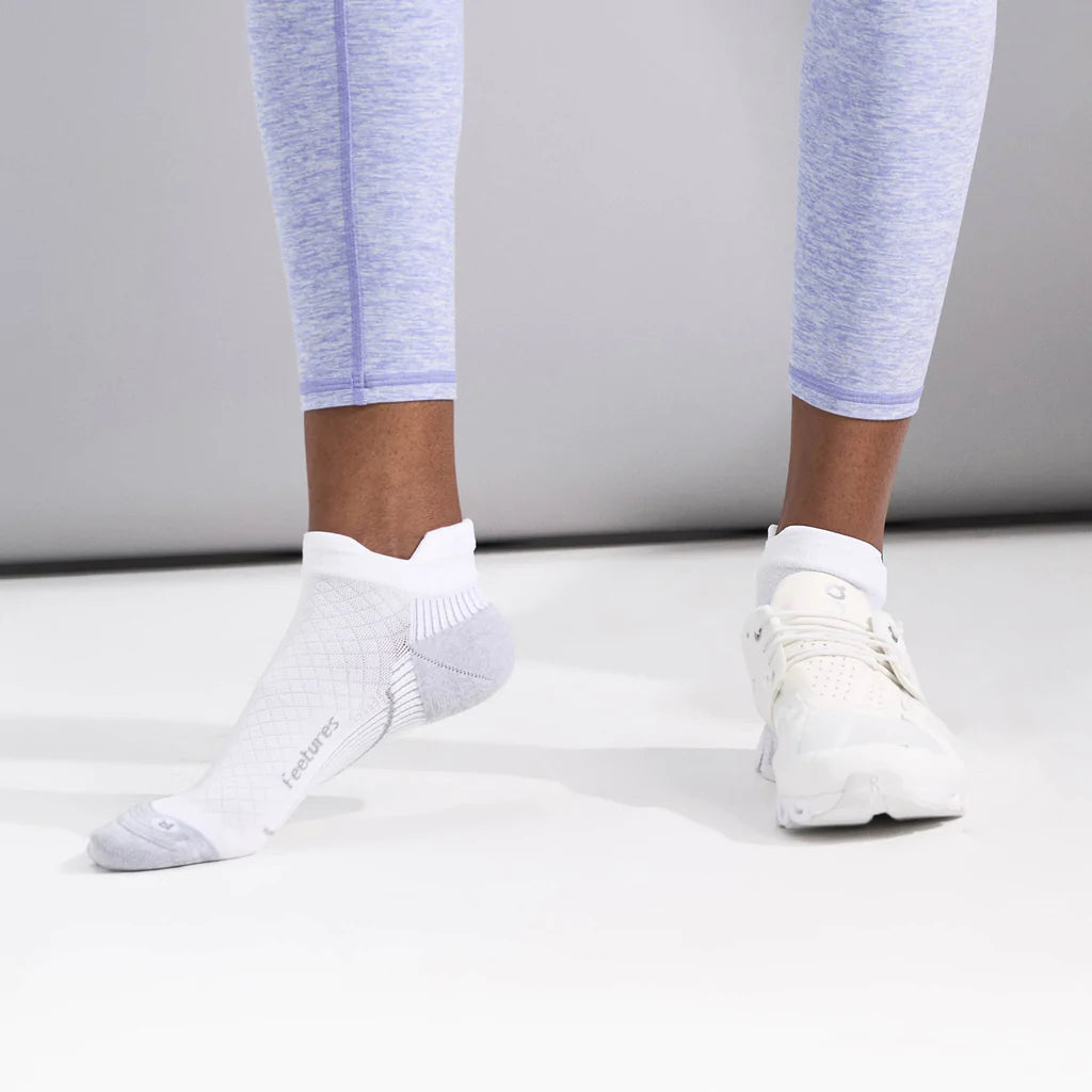 Feetures Plantar Fasciitis Compression Sock No-Show Socks